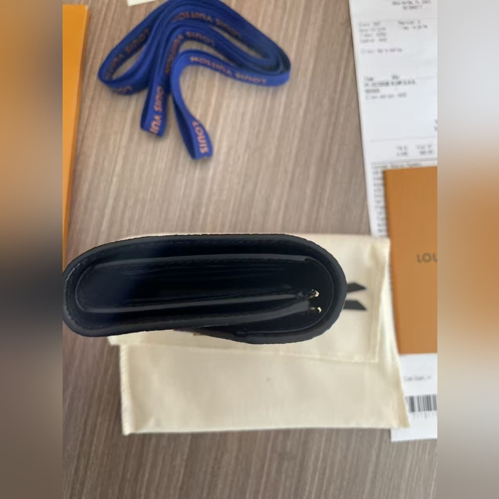 Louis Vuitton Victorine Wallet - Picture 12 of 16